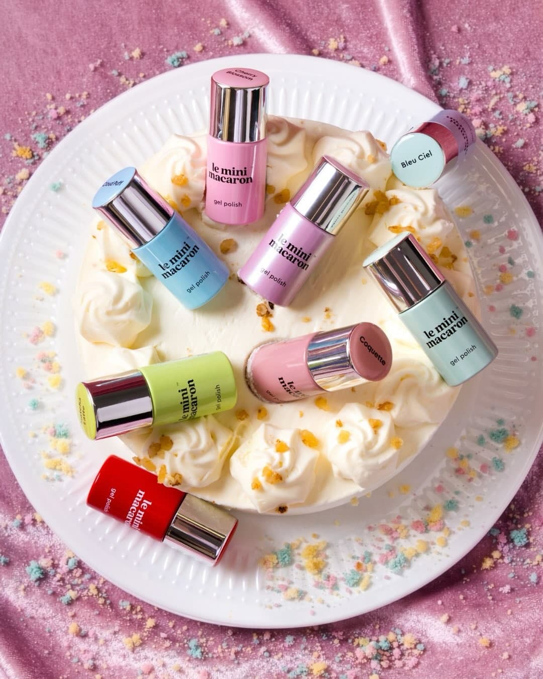 Pastelová nálada, sladký vibe a nechty ako dezert